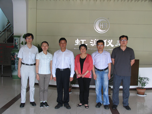 上海理工大學(xué)領(lǐng)導(dǎo)、教授一行考察虹潤公司